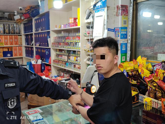 重庆男子偷高档香烟(偷盗香烟案件)